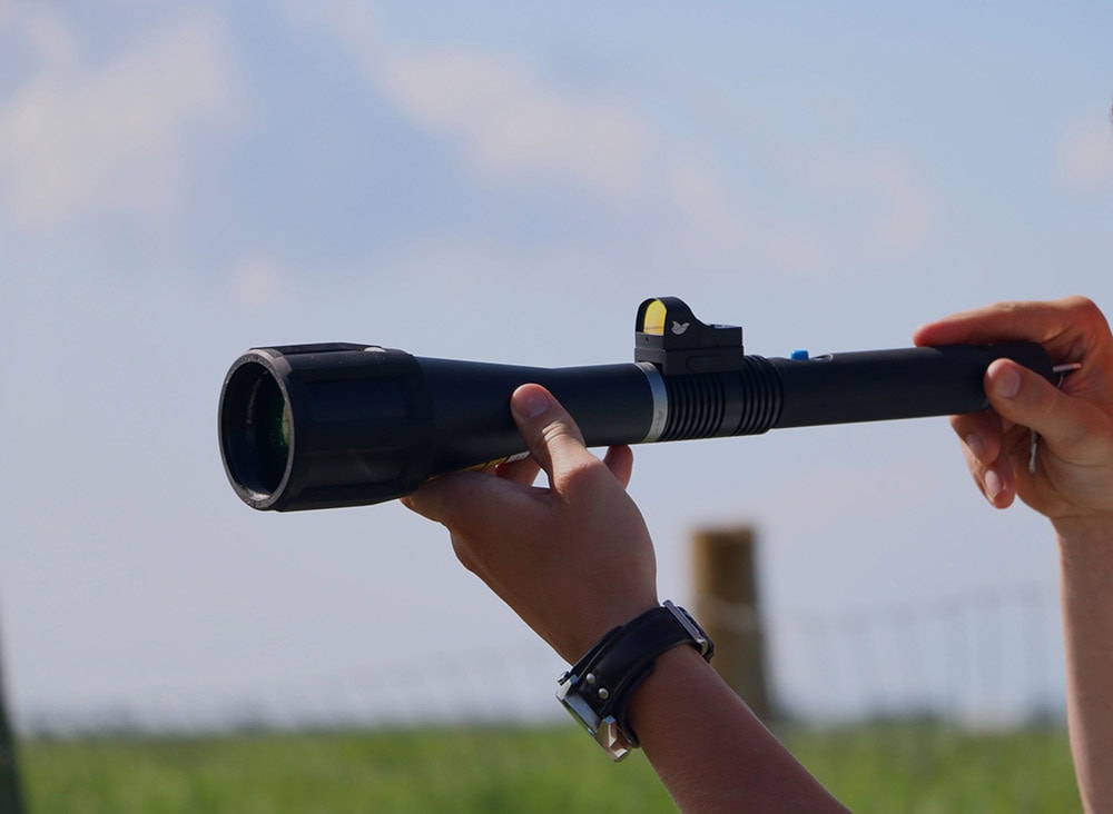 AVIX Handheld portable laser bird deterrent device